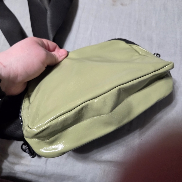 Iris and Rainbow Crossbody Bag - Picture 4 of 7